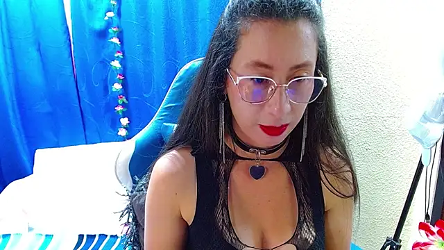 Snapshot of Gia_leinn chatting on April 28, 2026, 10:03 pm Gia leinn online show from April 28, 2026, 10:03 pm