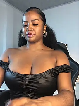 Snapshot of ValerieBlakee chatting on June 9, 2026, 10:22 pm ValerieBlakee online show from June 9, 2026, 10:22 pm