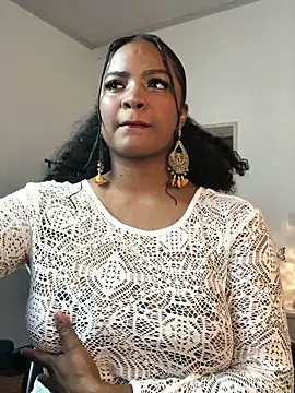 ValerieBlakee online show from October 17, 2025, 5:37 pm