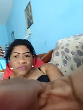 Snapshot of Tocameamor chatting on October 22, 2025, 6:29 pm Tocameamor online show from October 22, 2025, 6:29 pm