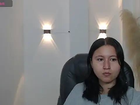 xoxo kiitty online show from December 3, 2025, 12:15 pm