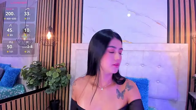 Madyson18 online show from March 31, 2026, 11:56 am