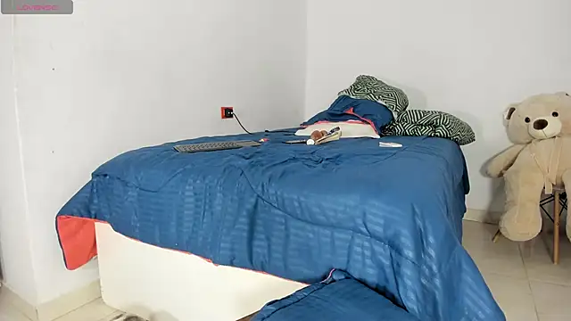 Snapshot of flor_herrera01 chatting on February 3, 2026, 6:22 am flor herrera01 online show from February 3, 2026, 6:22 am