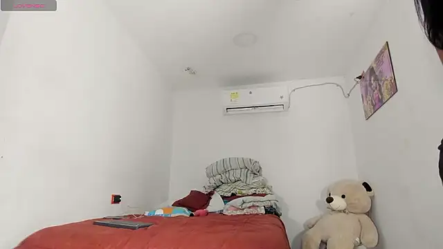 Snapshot of flor_herrera01 chatting on March 5, 2026, 4:09 am flor herrera01 online show from March 5, 2026, 4:09 am