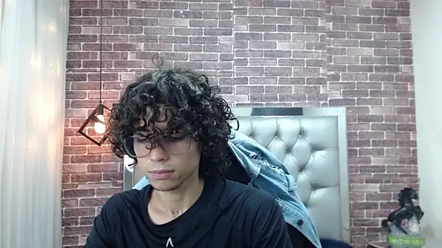 andres ocasio online show from February 28, 2025, 12:42 pm