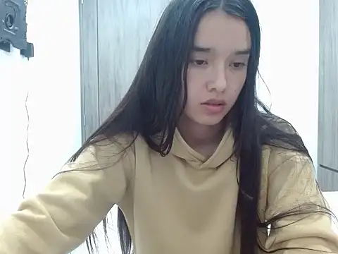  luna 777 online show from April 17, 2026, 10:29 am