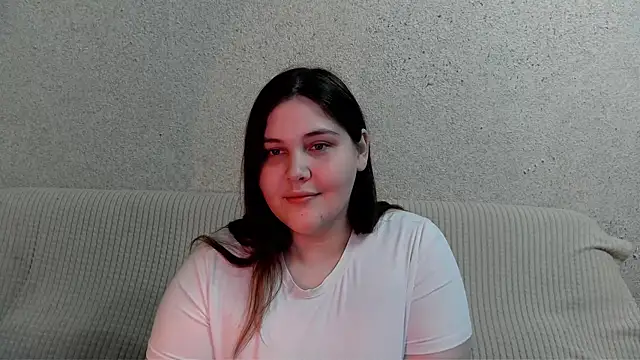 rachelwild online show from November 11, 2025, 2:06 am