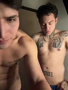 Snapshot of MaxxxSteil chatting on February 22, 2026, 5:32 am MaxxxSteil online show from February 22, 2026, 5:32 am