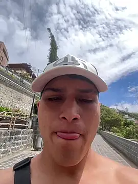 Snapshot of MaxxxSteil chatting on February 4, 2026, 4:35 pm MaxxxSteil online show from February 4, 2026, 4:35 pm