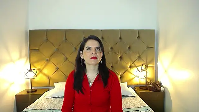 laura hotties online show from March 18, 2025, 12:39 pm