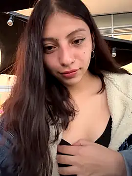 Dirty-Bunnyyy online show from October 9, 2025, 10:21 pm