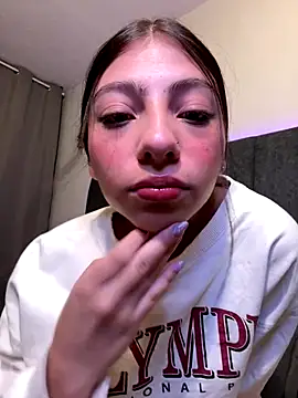 Dirty-Bunnyyy online show from October 29, 2025, 6:12 am