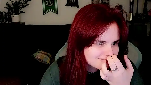 Della Ideal online show from February 18, 2026, 7:32 pm