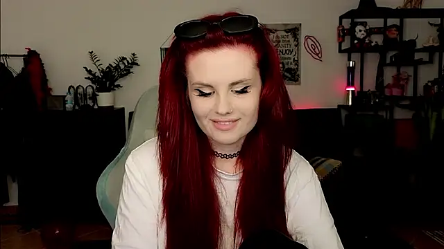 Della Ideal online show from March 2, 2026, 6:04 pm