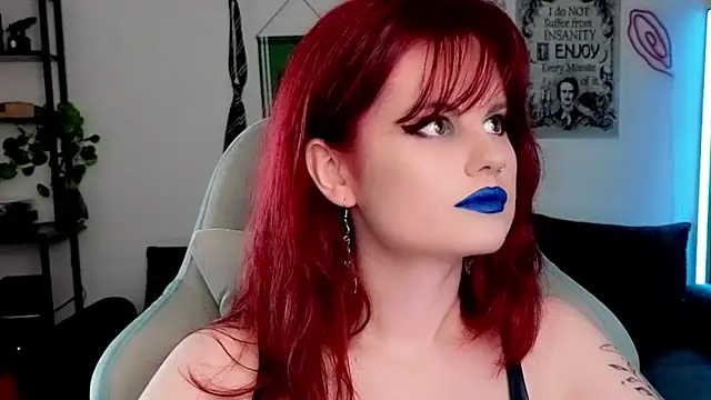 Snapshot of Della_Ideal chatting on June 1, 2026, 5:23 pm Della Ideal online show from June 1, 2026, 5:23 pm