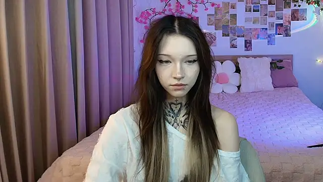 mefwhore online show from March 29, 2026, 12:18 pm