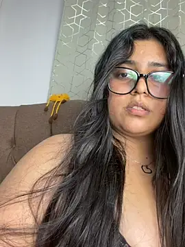 virginbrunette99 online show from May 18, 2026, 6:51 am