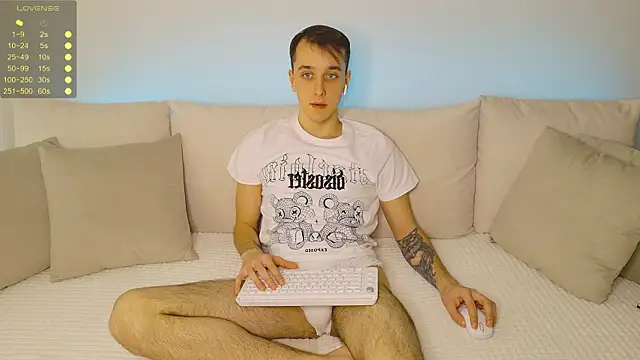 your super hero online show from December 18, 2025, 7:35 am