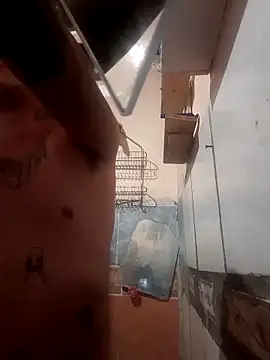 Snapshot of Elcabezhupas97 chatting on October 19, 2025, 5:43 am Elcabezhupas97 online show from October 19, 2025, 5:43 am