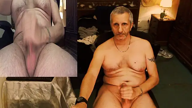 maxdaddy690 online show from October 27, 2025, 10:44 pm