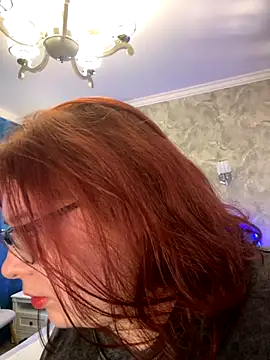 Lily lu one online show from November 22, 2025, 12:48 pm