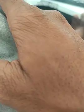 Snapshot of bbclip chatting on October 19, 2025, 7:22 am bbclip online show from October 19, 2025, 7:22 am