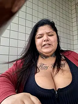 turbinada301 online show from September 12, 2025, 5:56 pm