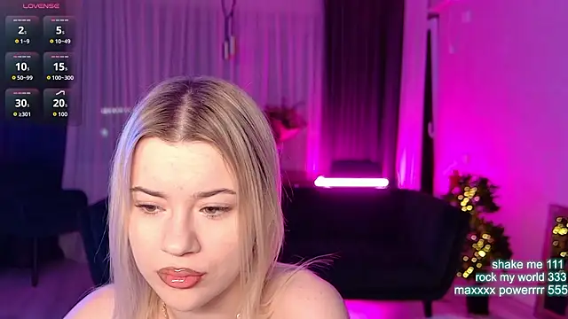 Snapshot of CutiePie69__ chatting on February 6, 2026, 8:49 pm CutiePie69 online show from February 6, 2026, 8:49 pm