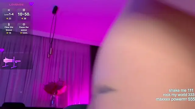 CutiePie69   online show from June 2, 2026, 7:25 pm