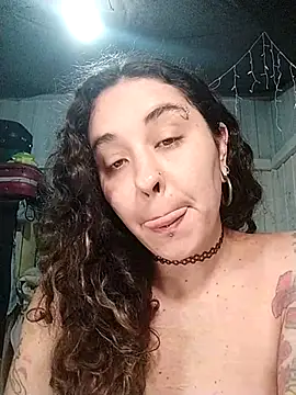 Fellyna online show from October 13, 2025, 4:41 pm