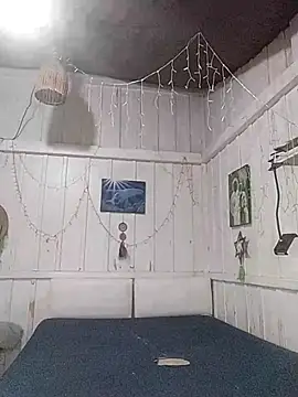 Fellyna online show from October 18, 2025, 3:03 pm