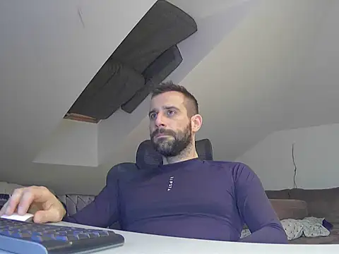 gryzoon online show from September 10, 2025, 7:02 pm