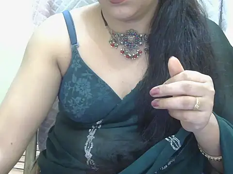 Snapshot of Lovely_Manvi chatting on November 24, 2025, 1:44 pm Lovely Manvi online show from November 24, 2025, 1:44 pm