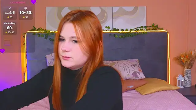 Eva Starlight online show from October 14, 2025, 4:13 am