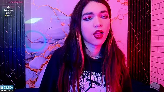 MaeveKuro online show from March 15, 2026, 3:13 am