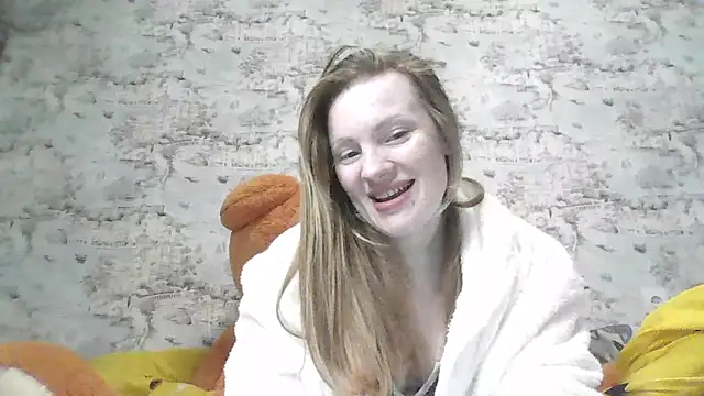 Eveline May online show from February 28, 2025, 3:04 pm