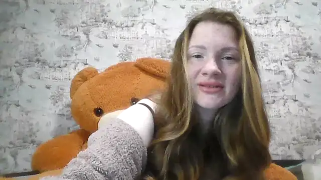 Eveline May online show from February 5, 2026, 4:14 pm