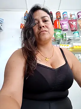 Snapshot of roxanasexy2025 chatting on February 1, 2026, 4:16 pm roxanasexy2025 online show from February 1, 2026, 4:16 pm