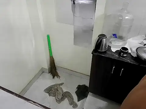 fitbuddy1 online show from October 15, 2025, 10:34 am