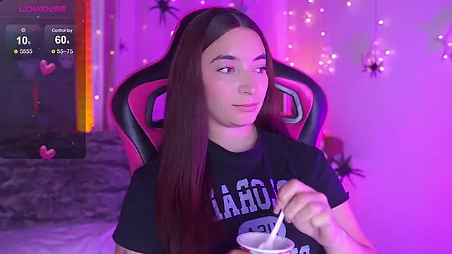 Snapshot of issa_monterrey chatting on October 22, 2025, 9:46 pm issa monterrey online show from October 22, 2025, 9:46 pm