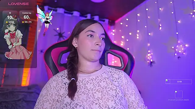 Snapshot of issa_monterrey chatting on October 28, 2025, 9:25 pm issa monterrey online show from October 28, 2025, 9:25 pm