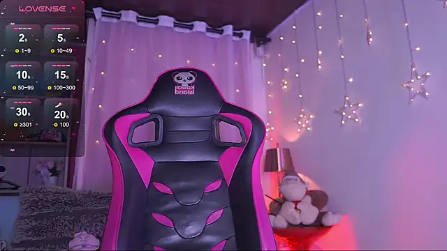 Snapshot of issa_monterrey chatting on January 15, 2026, 8:45 pm issa monterrey online show from January 15, 2026, 8:45 pm