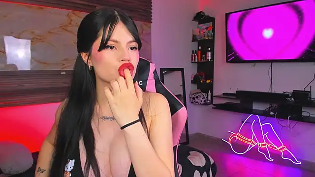 Cloe roouse online show from November 12, 2025, 9:40 pm