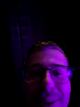 luckyluuk25 online show from February 25, 2025, 6:33 pm