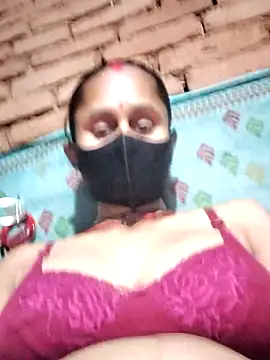 Snapshot of Divya_Chandok chatting on February 23, 2026, 3:34 pm Divya Chandok online show from February 23, 2026, 3:34 pm