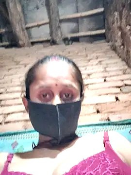 Snapshot of Divya_Chandok chatting on February 10, 2026, 4:17 pm Divya Chandok online show from February 10, 2026, 4:17 pm