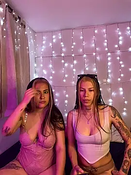 Ginny Julia online show from March 4, 2025, 5:11 am