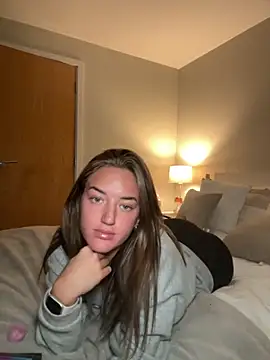 Snapshot of MissMaisiex chatting on October 9, 2025, 8:09 pm MissMaisiex online show from October 9, 2025, 8:09 pm