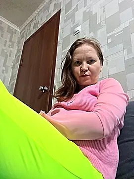 -Kathrine kit- online show from November 3, 2025, 3:59 pm