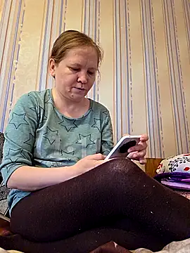 -Kathrine kit- online show from November 6, 2025, 9:13 am